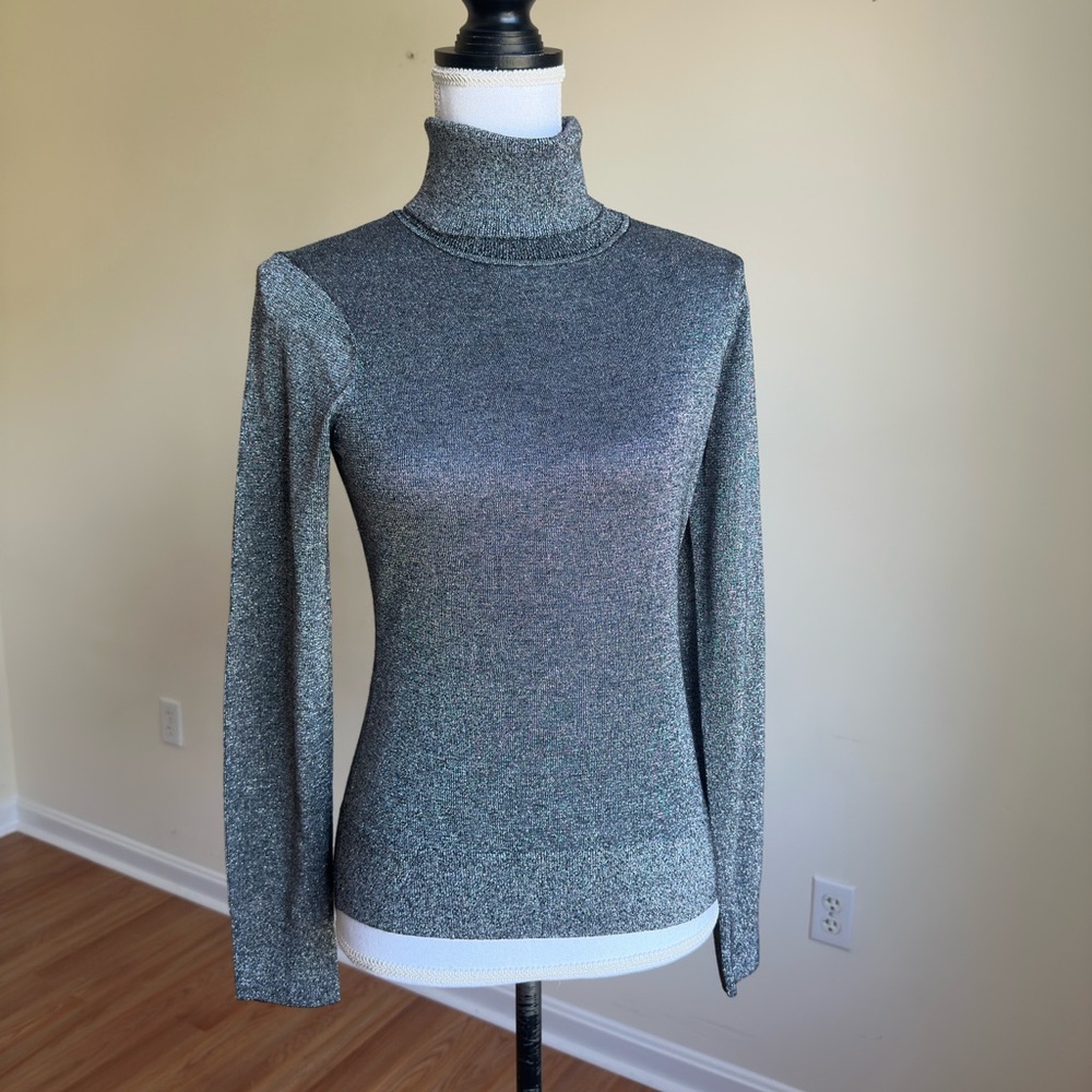 H&M || Woman’s Metallic Turtleneck Sweater size Small